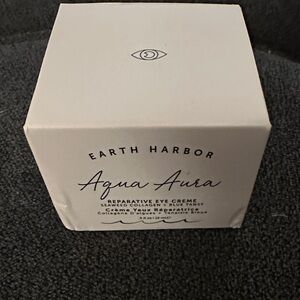 Earth Harbor Aqua Aura Reparative Eye Cream - White